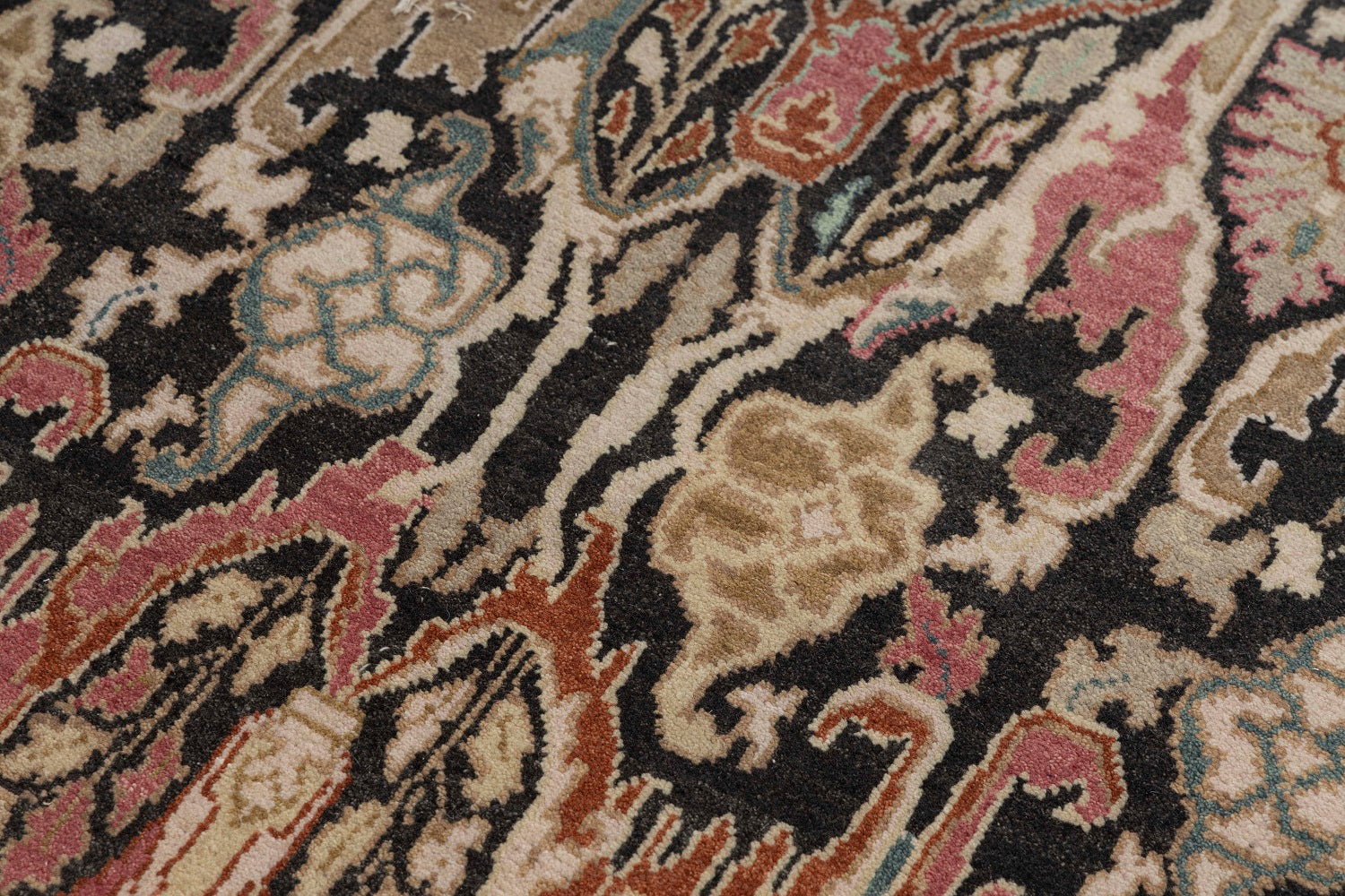 Hand Knotted Tribal Design Carpet