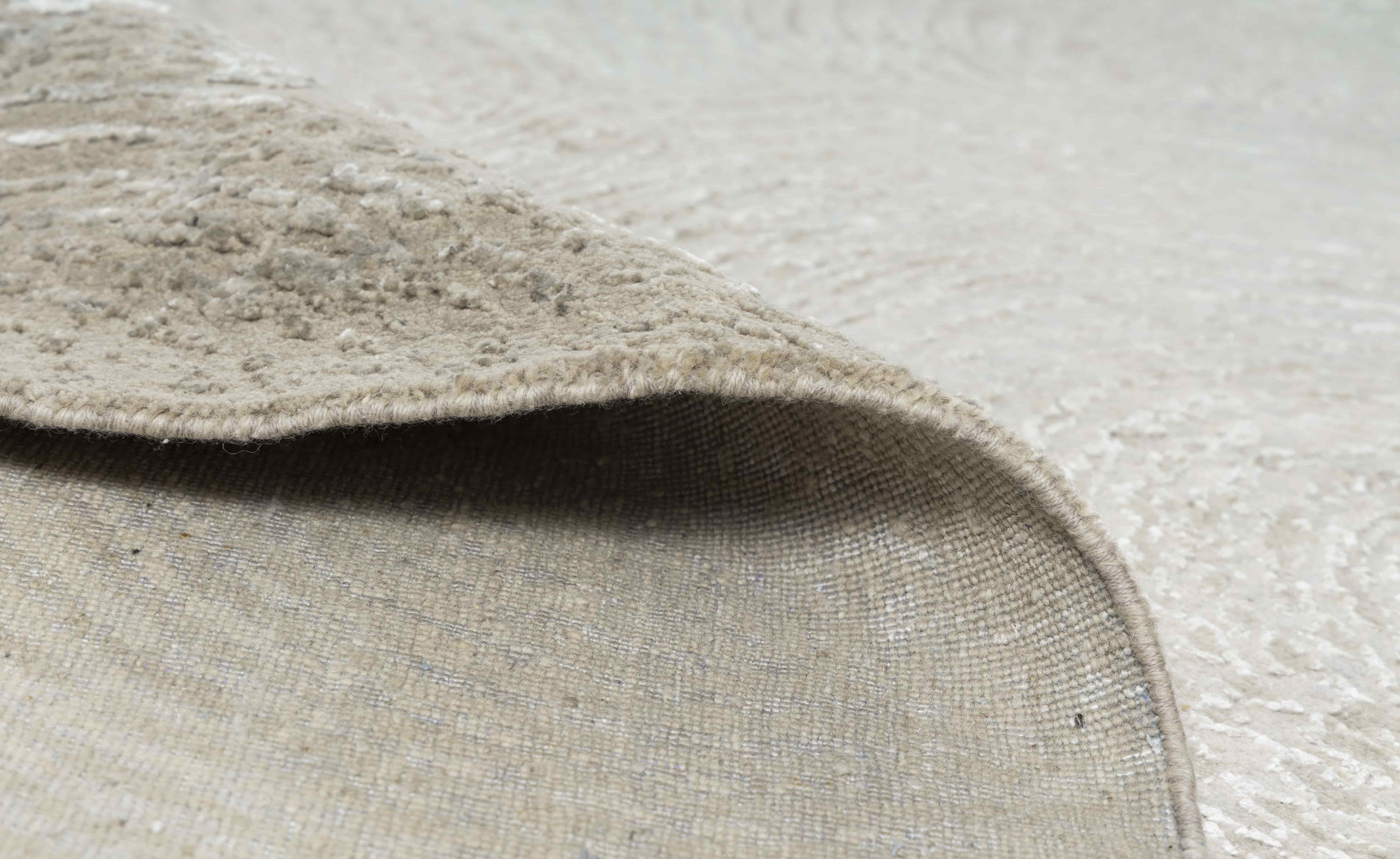 Modern Style Hand Knotted Wool Viscose Carpet